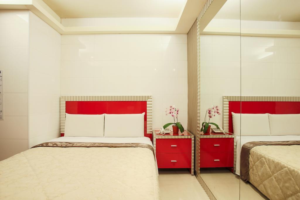 Happy Hotel Taipei Exterior photo