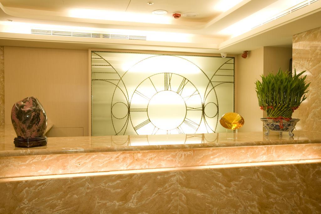 Happy Hotel Taipei Exterior photo